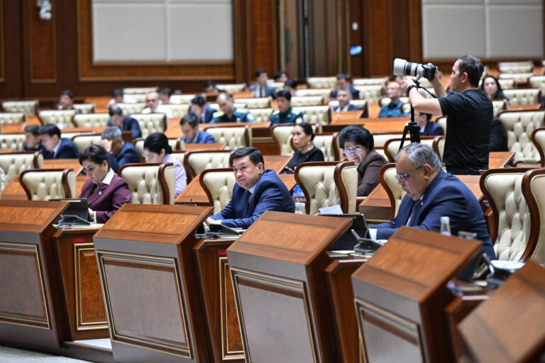 Senat Toshkent xalqaro moliya markazi haqidagi qonunni qayta ishlashga jo‘natdi