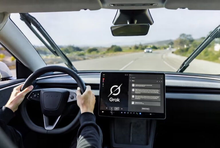 Tesla avtomobillarida Grok orqali tabiiy ovozli boshqaruv paydo bo‘ladi