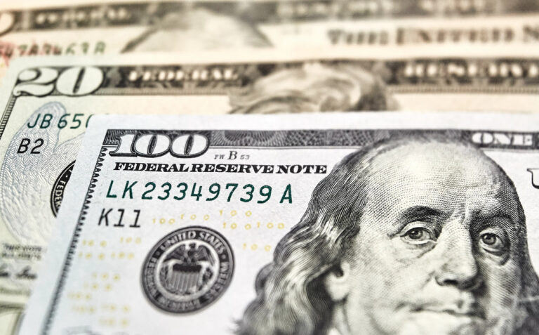 Dollar haftani pasayish bilan boshlaydi: 22-iyun uchun valyutalar kursi e’lon qilindi