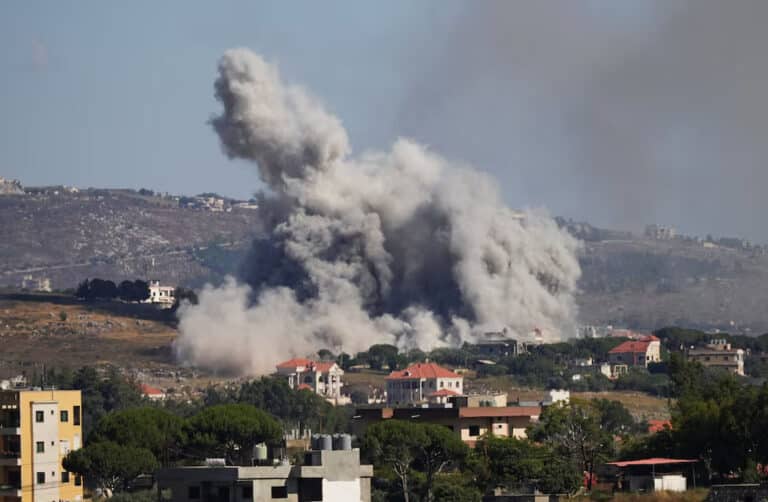 Israeli Strikes Kill Five in Southern Lebanon Hours After Ceasefire