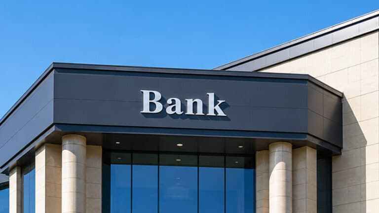 Dam olish kunlari 24 ta bank ishlaydi — ro‘yxat