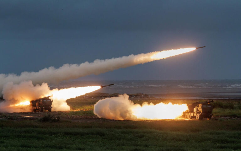 Taiwan Fires HIMARS Missiles in Drill Simulating Chinese Invasion