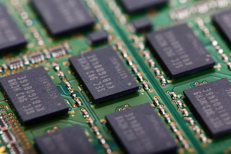 Samsung ramps up DRAM supply to retain Apple as client