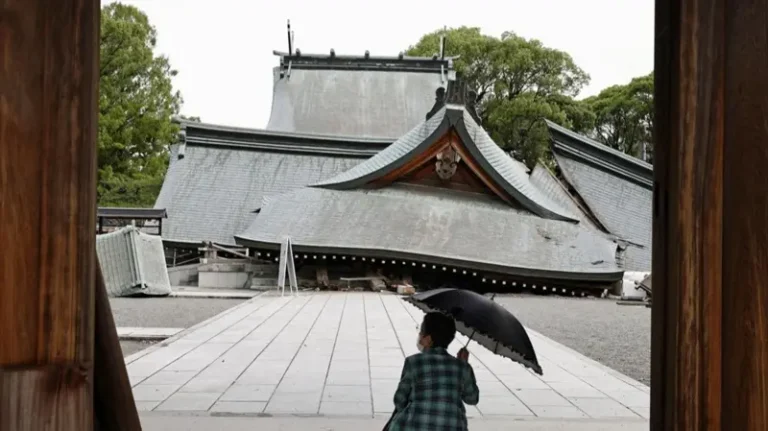 Japan earthquake: Rescuers hunt for survivors as 7.1 magnitude tremor kills 13