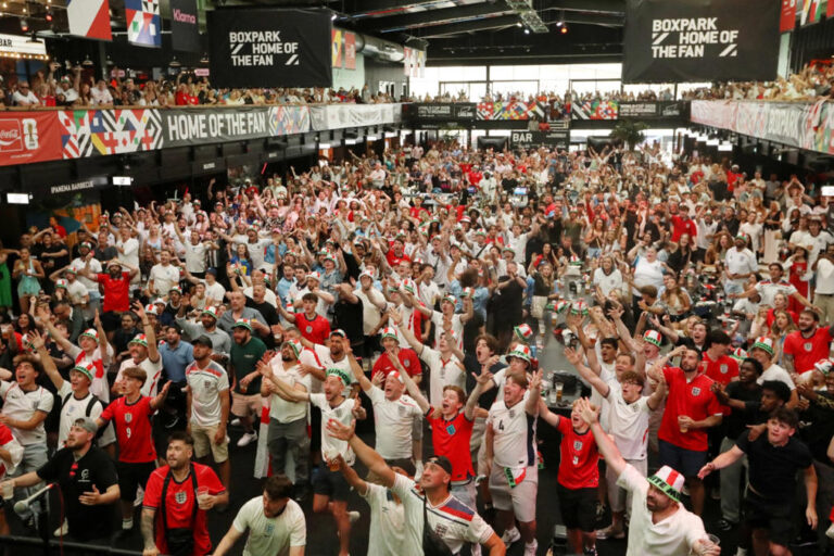 Pint-Throwing England Fans Criticised as World Cup Celebrations Spark Debate