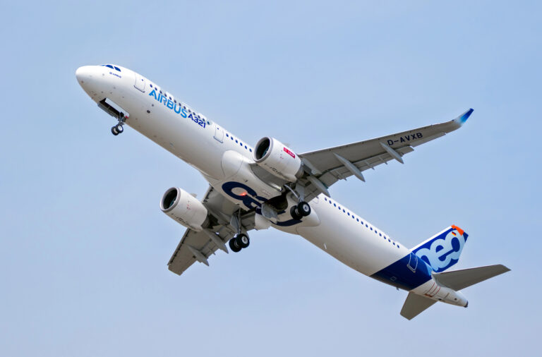 Airbus Tests “Wing of Tomorrow” for Next-Gen Single-Aisle Jet