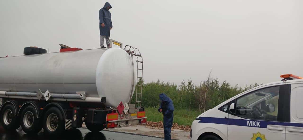 Benzin eksporti: O‘zbekistondan Qozog‘istonga transportlar kirishi cheklandi