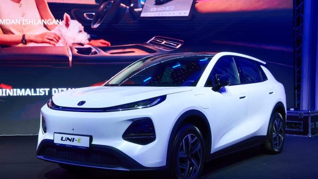 Changan UNI-E в Узбекистане: расширенный запас хода, технологии и комфорт