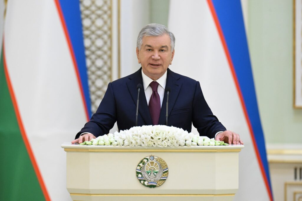 Mirziyoyev to‘qqizta davlatning yangi elchilaridan ishonch yorliqlarini qabul qildi