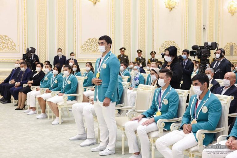 Кто еще не женат? Самые завидные холостяки узбекского спорта