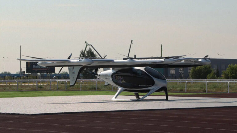 Ostonada ilk aerotaksining namoyishi o‘tkazildi — video
