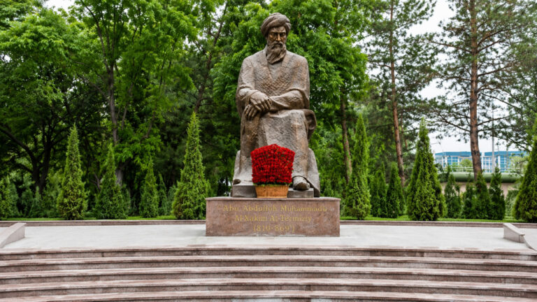 Hakim Termiziyning 1200 yilligi keng nishonlanadi
