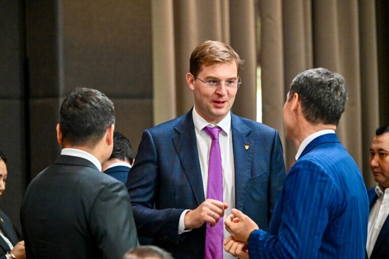 Karpov uch nomzod orasida Turlovni favorit deb atadi