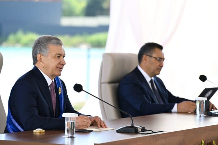 Завершилась встреча Мирзиёева и Жапарова: о чем договорились лидеры двух стран