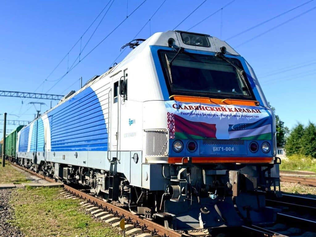 Belarusdan O‘zbekistonga ilk «Slavyan karvoni» blok-poyezdi yo‘lga qo‘yildi