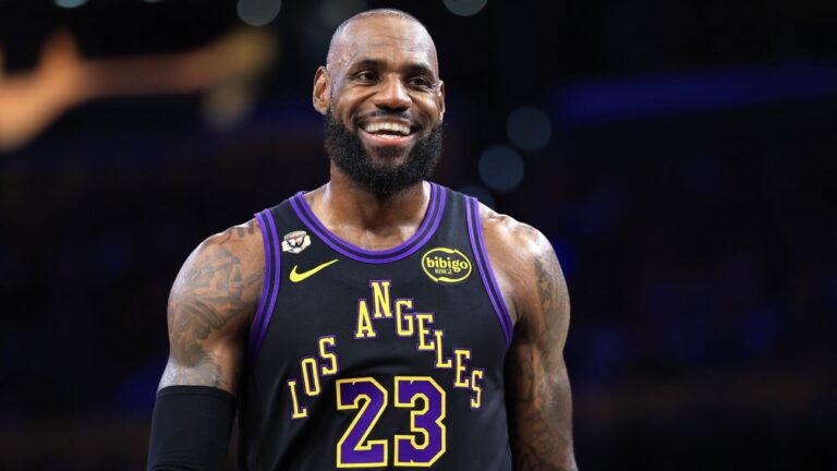 LeBron James Joins Philadelphia 76ers on Two-Year, $8 Mln Deal