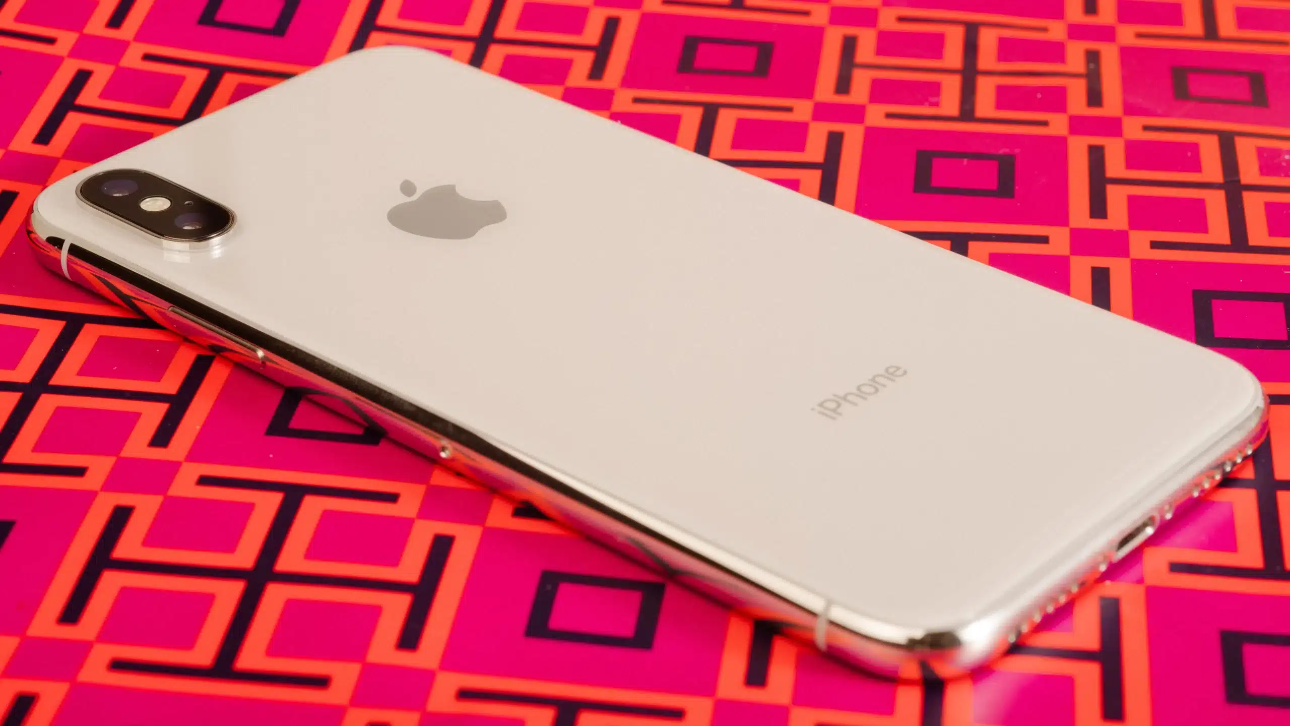 Apple adds the iPhone X and 2018 MacBook Pro to its obsolete list