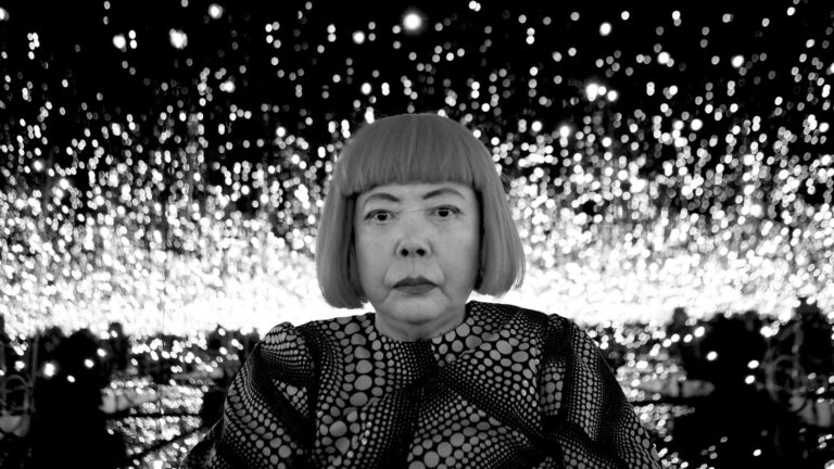 Умерла Яёи Кусама: знаменитой японской художнице было 97 лет