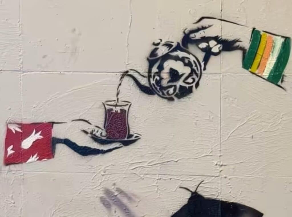 Fresh cup of street art: “Uzbek Banksy” Inkuzart paints tea mural in Turkey