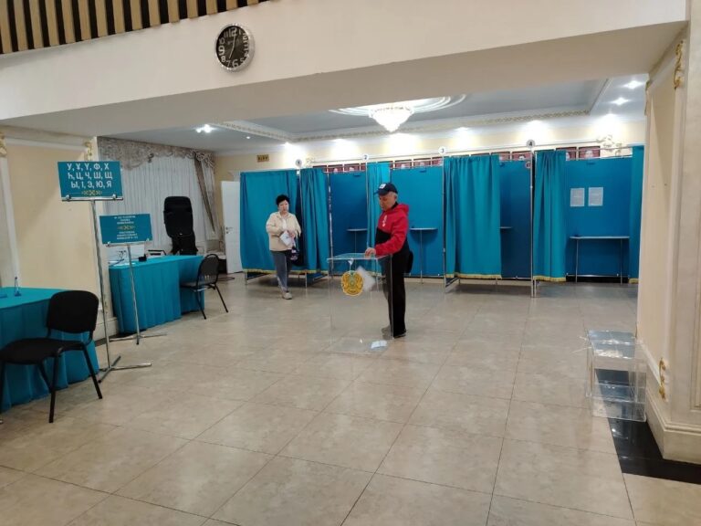 Exit polls point to Adilet’s landslide in Kazakhstan’s elections