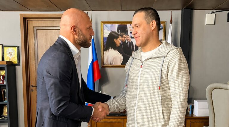 Сульянов заявил, что глава IBA Кремлев ударил его в центре Москвы