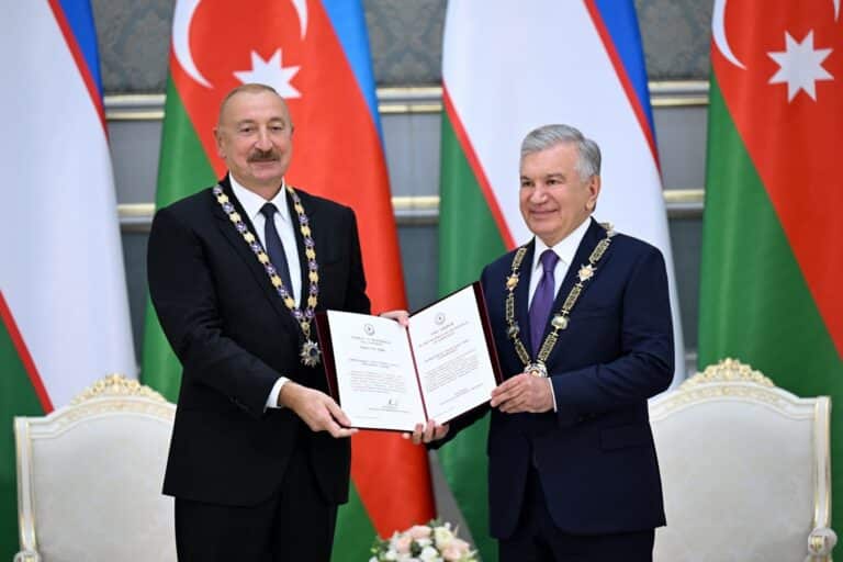 Shavkat Mirziyoyev va Ilhom Aliyev oliy davlat mukofotlari bilan taqdirlandi