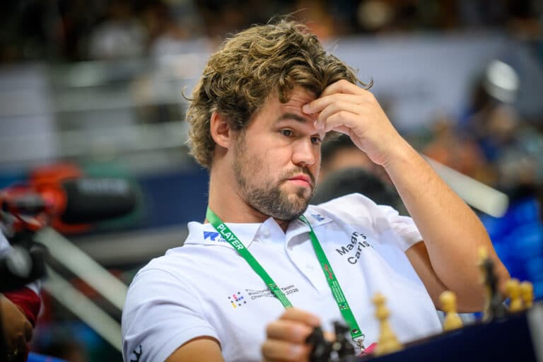 Magnus Karlsen 14 yoshli shaxmatchiga mag‘lub bo‘ldi