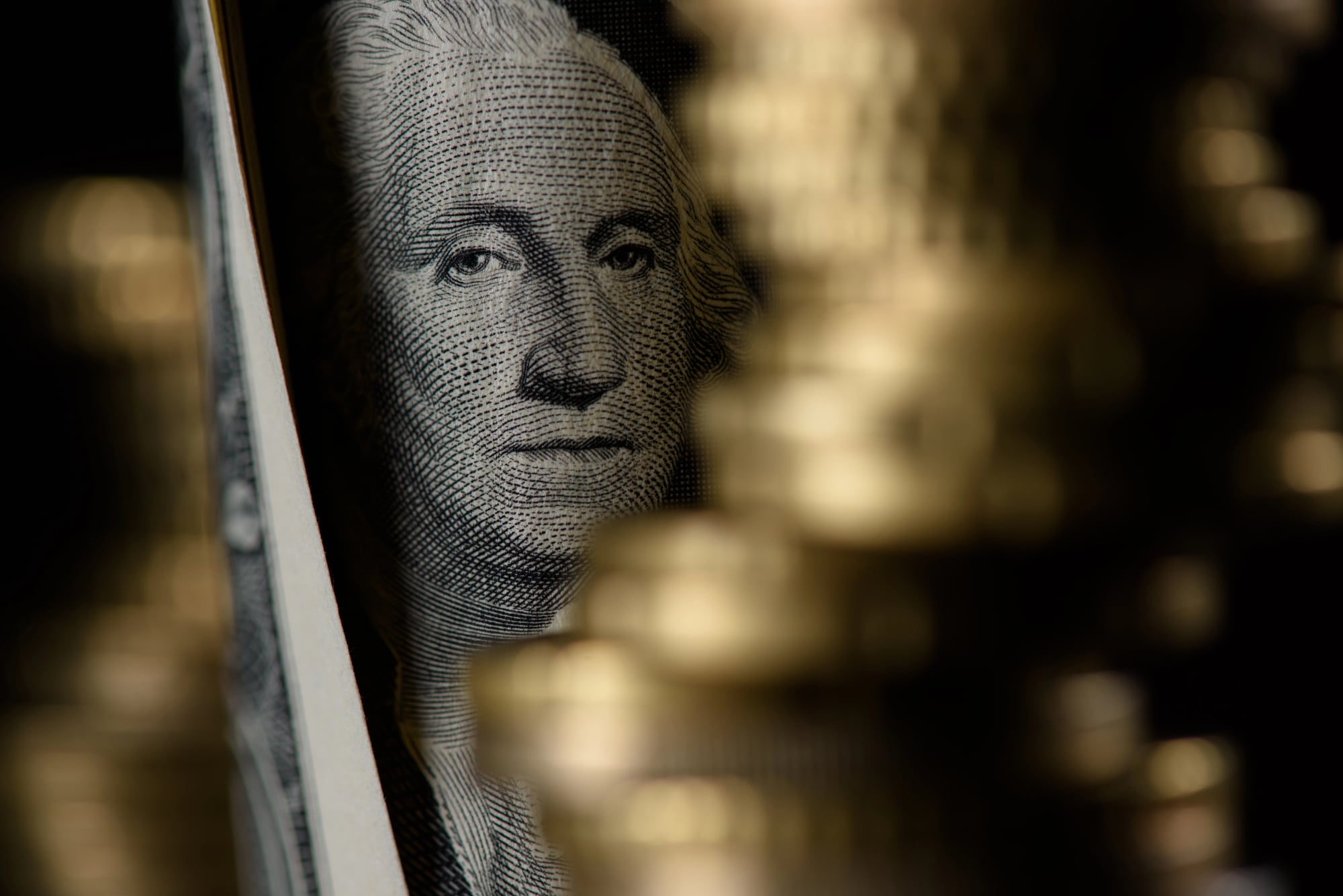 Dollar hafta davomida qanchaga tushdi
