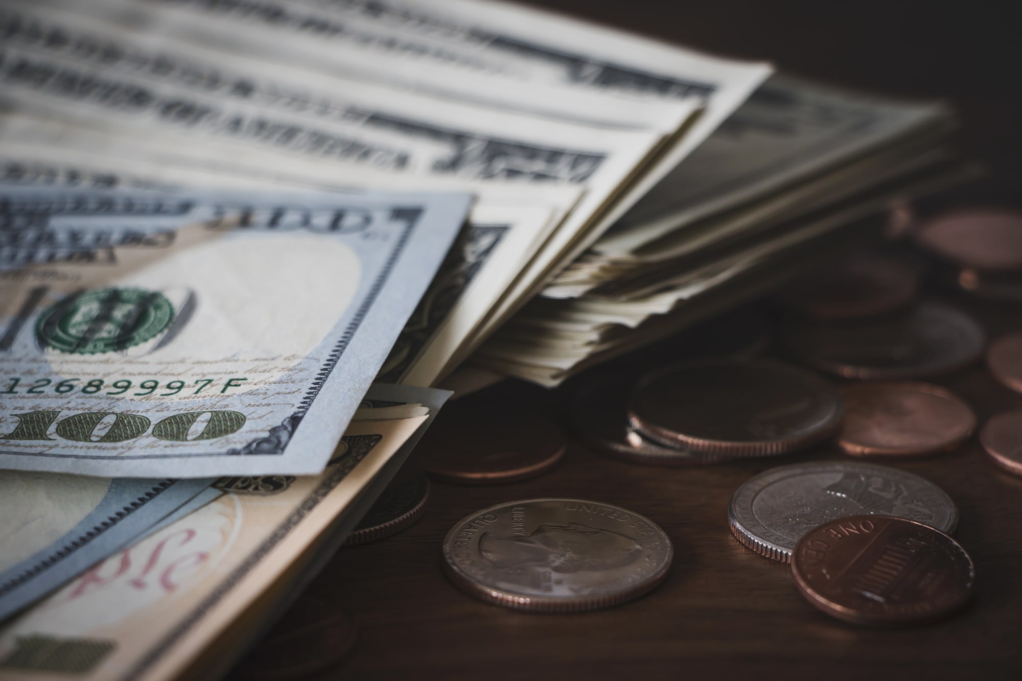 Dollar yana oshdi: 24-avgust uchun valyutalar kursi e’lon qilindi
