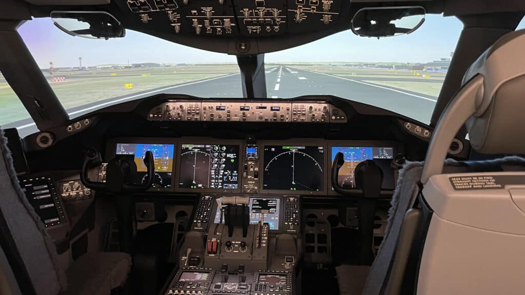 Uzbekistan Airways Markaziy Osiyoda ilk Boeing 787-9 trenajyorini o‘rnatadi