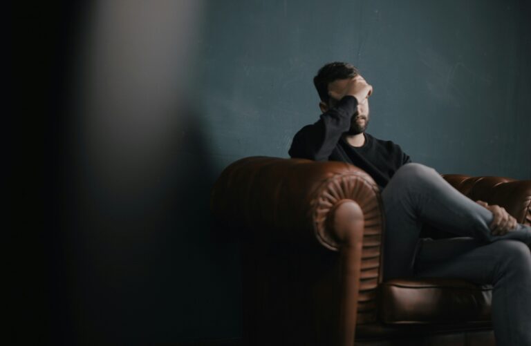 Still scrolling? Find out what endless social feed does to your mood
