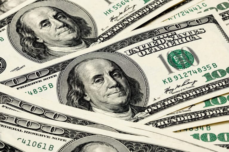 Dollar yana pastladi: 12-avgust uchun valyutalar kursi e’lon qilindi