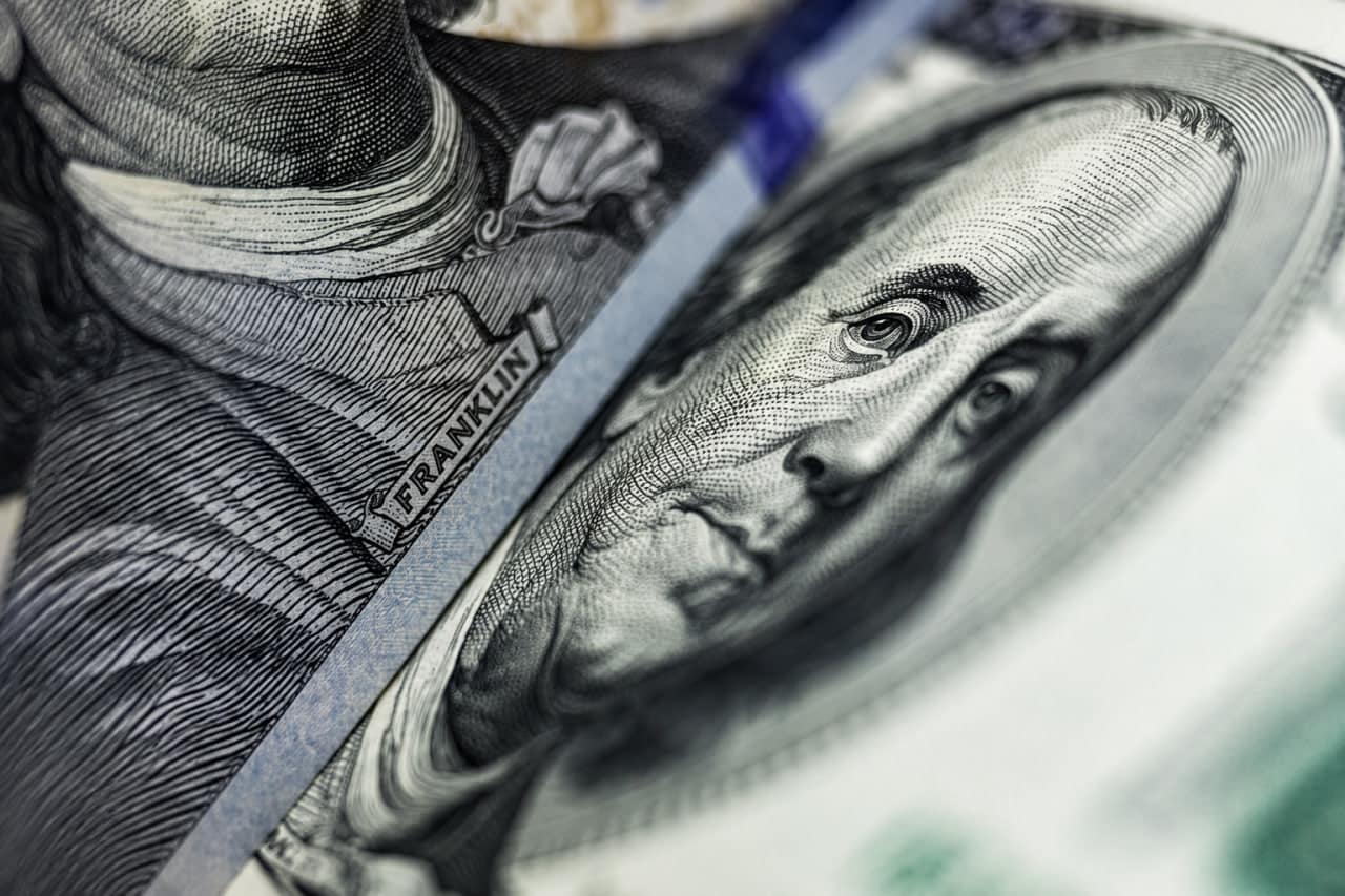 Dollar tushdi: 14-avgust uchun valyutalar kursi e’lon qilindi