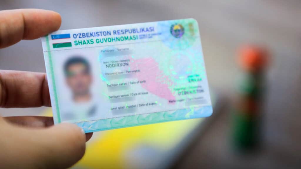 Prezident farmoni bilan 264 kishi O‘zbekiston fuqarosi bo‘ldi