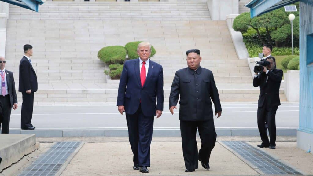 Tramp Kim Chen In bilan yana uchrashmoqchi