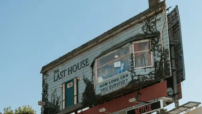 Man lives inside billboard for Netflix’s “The Last House” promo