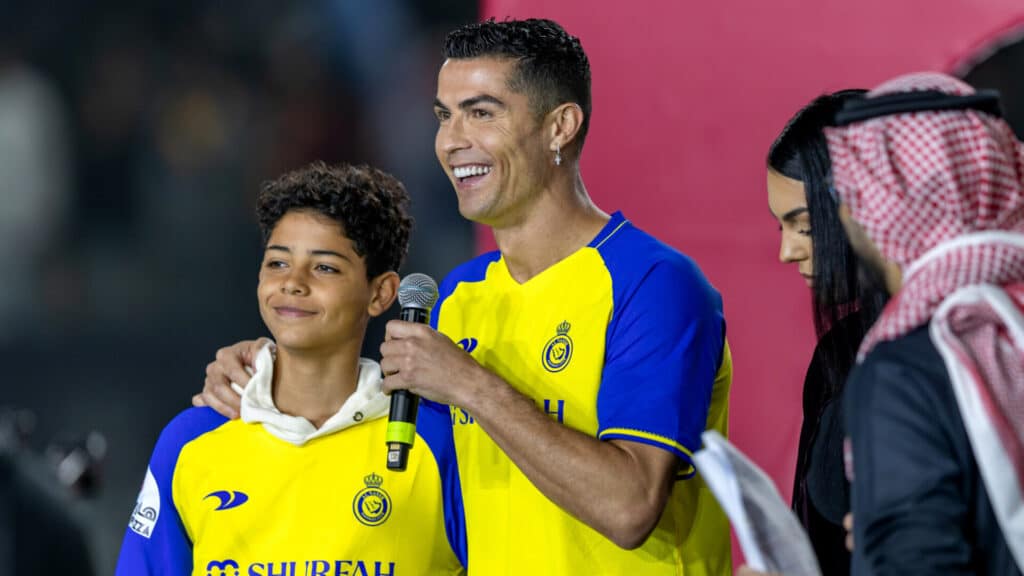 Ronaldu hayratda: uning o‘g‘li bir haftada 9 mln dollar sarfladi