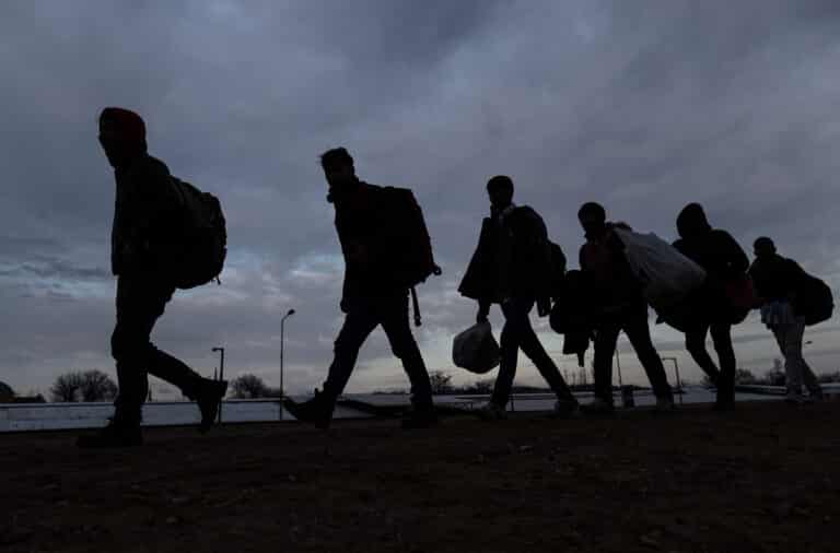 Rossiyadan 100 mingga yaqin migrantlar quvildi
