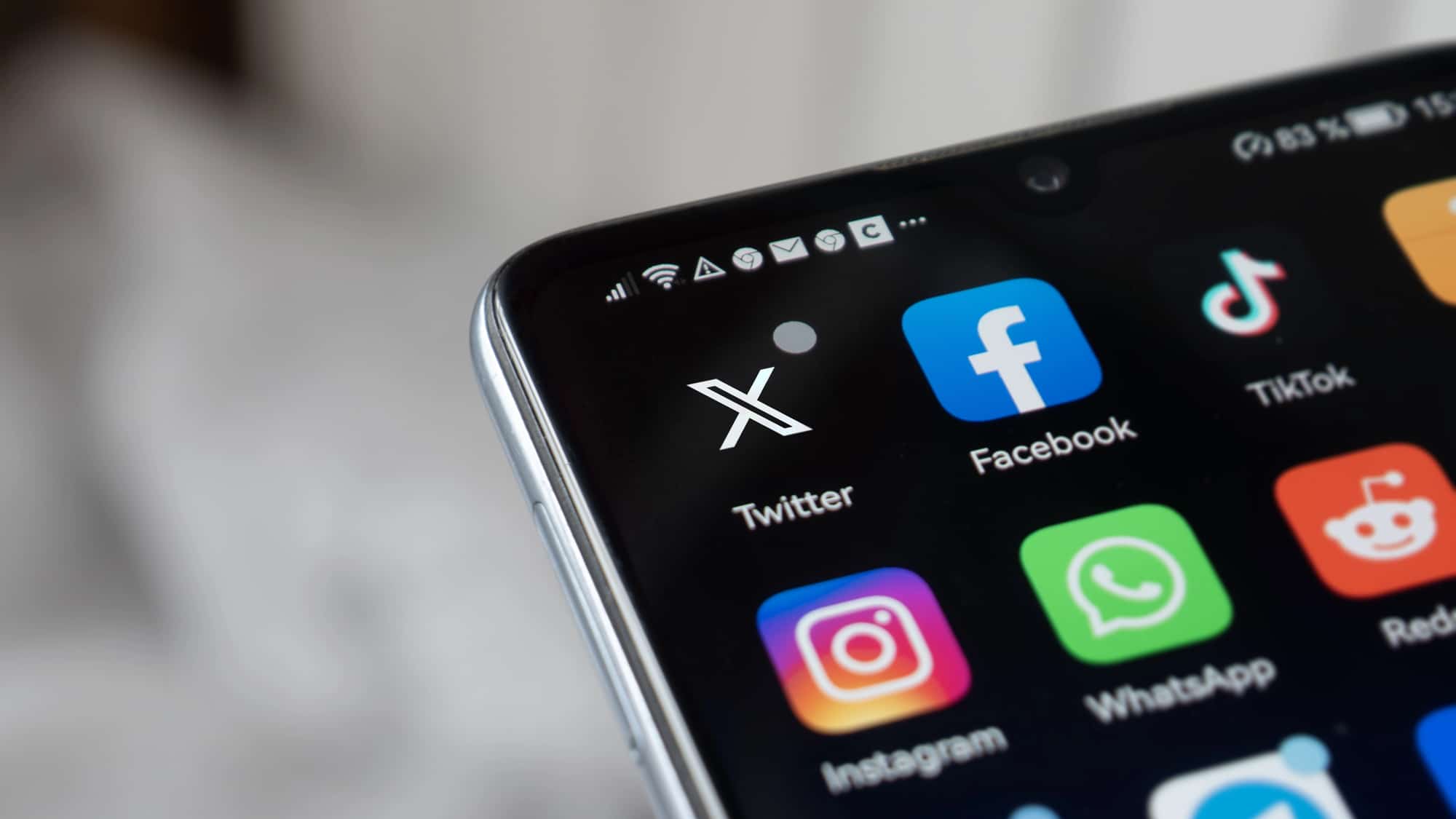 Facebook va Instagramda uzilishlar kuzatilmoqda