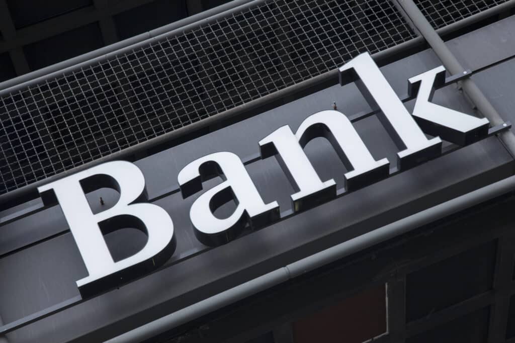 To‘qqizta davlat banki bir oyda 20 ta yangi bank mahsulotini taklif etadi