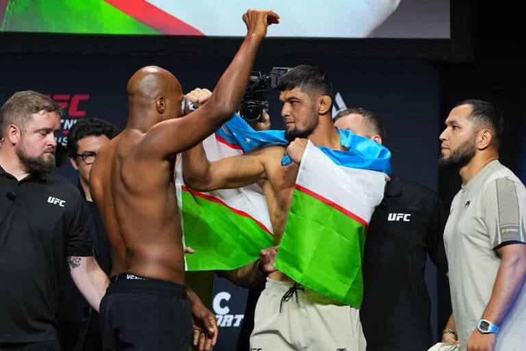 Нурсултон Рузибоев уступил Майклу Пейджу в UFC