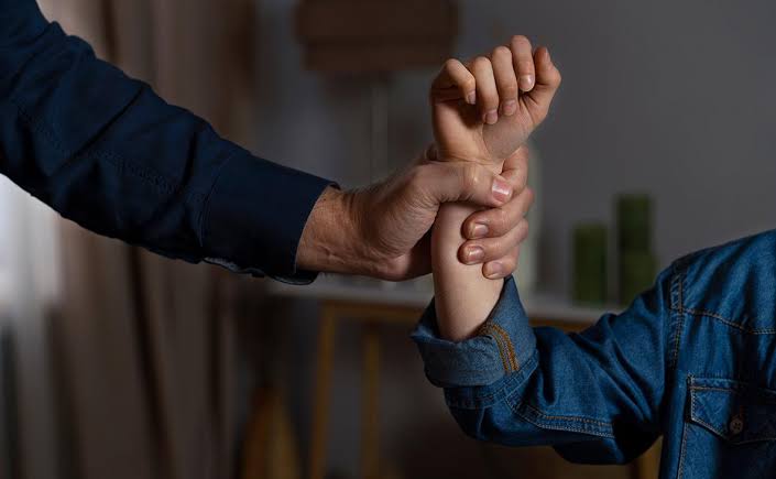 Пострадавшие от насилия в Узбекистане смогут получить бесплатную юридическую помощь