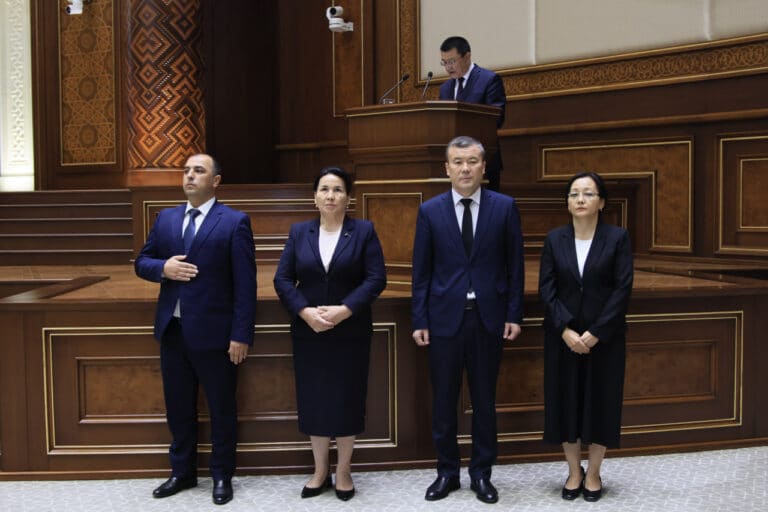 Oliy va Konstitutsiyaviy sud tarkibida o‘zgarishlar bo‘ldi
