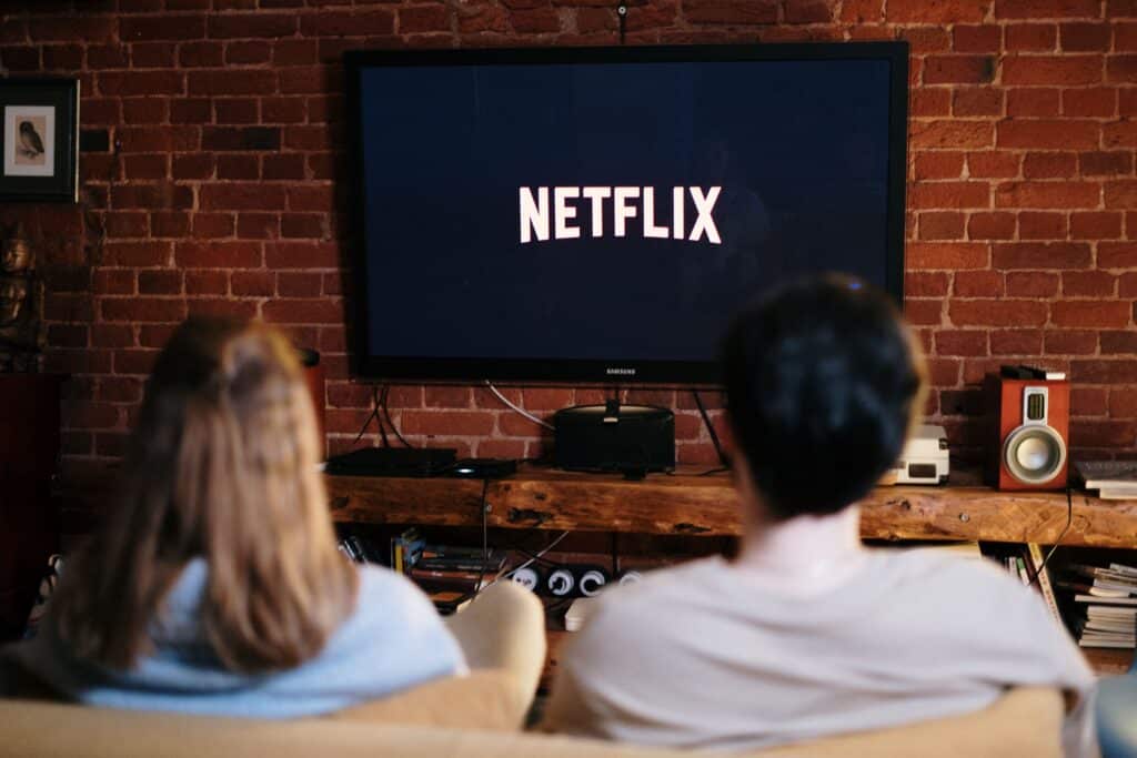 Netflix aksiyalari YouTube raqobati fonida bosim ostida qoldi