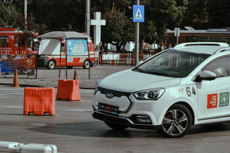Электромобилей в Узбекистане уже 122,7 тыс. и 88,4 тыс. из них в Ташкенте