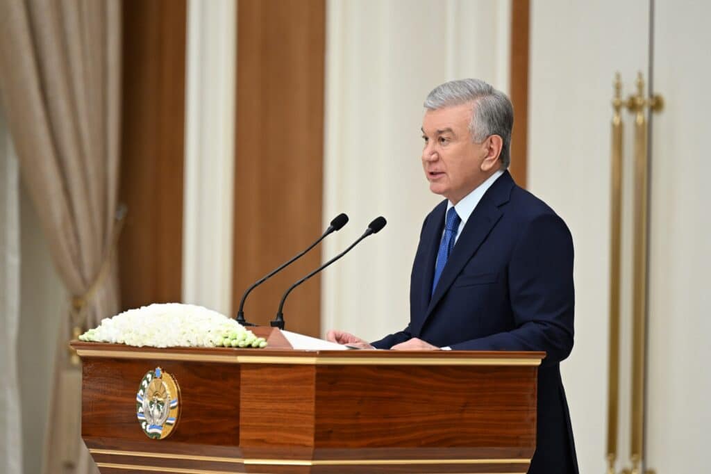 Hokimlarga 350 ming kishini doimiy ishga joylashtirish vazifasi qo‘yildi