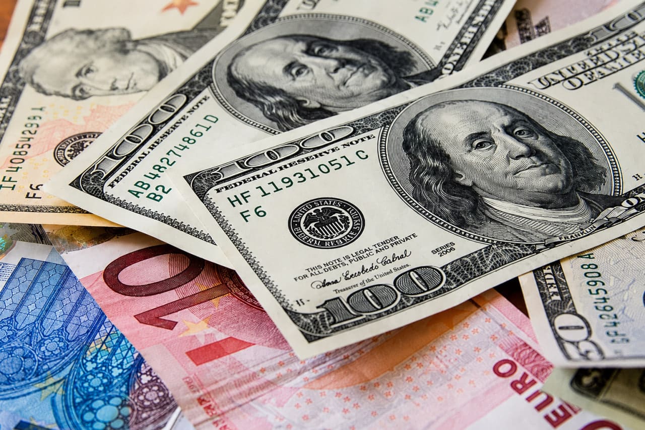 Dollar haftani pasayish bilan boshlaydi: 7-sentabr uchun valyutalar kursi e’lon qilindi
