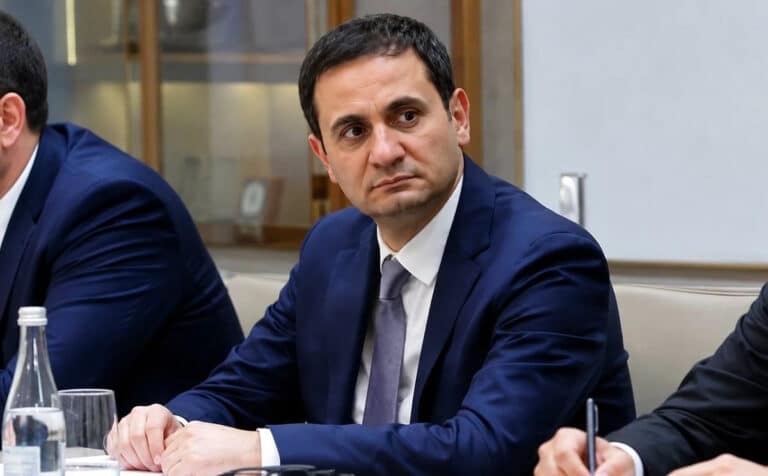 Alisher Samadov o‘rniga Timur Butunbayev: Prezident Administratsiyasida o‘zgarish bo‘ldi