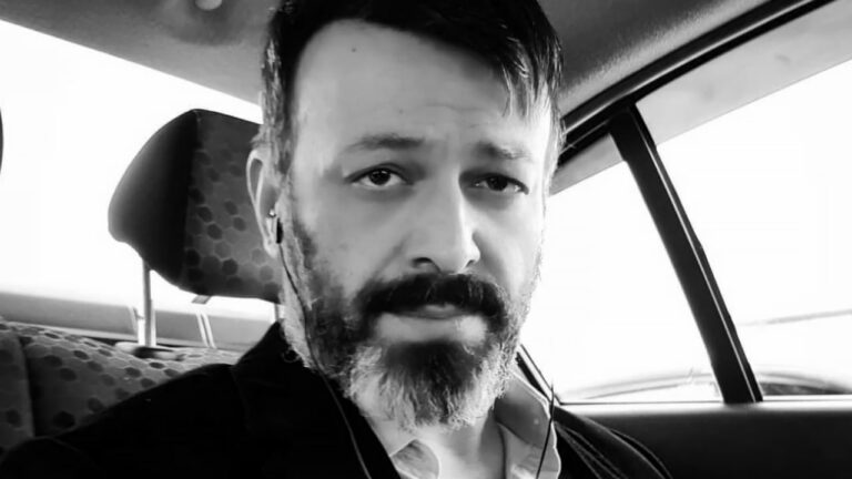 Умер турецкий актер Серхат Мустафа Кылыч — звезда «Восьмидесятых» и «Эзеля»