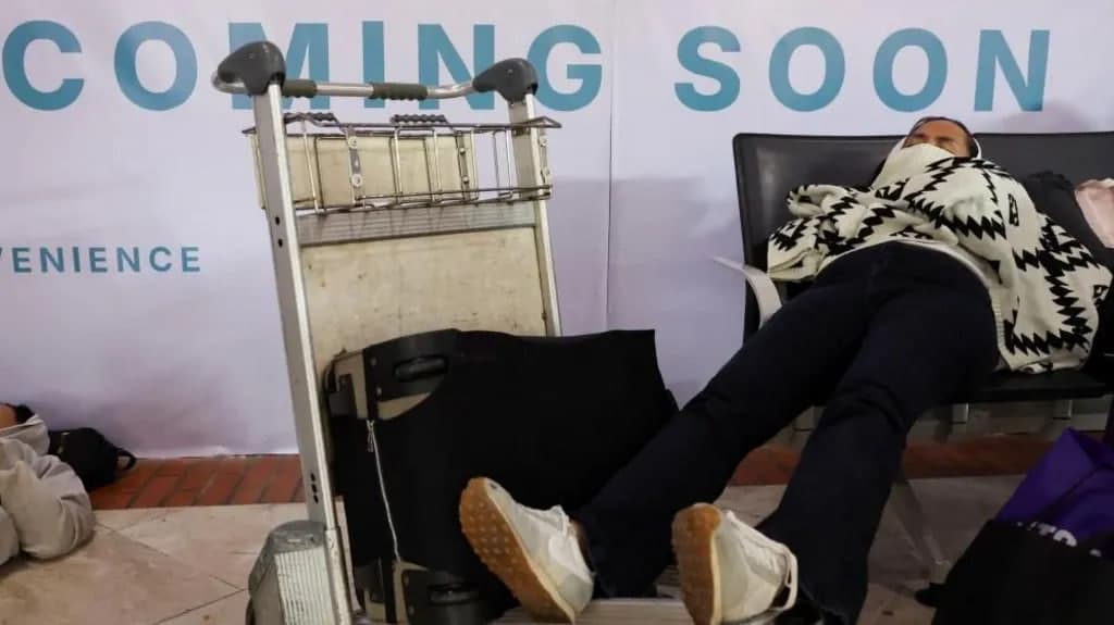 Indoneziyada vulqon otilishi 340 ming yo‘lovchini aeroportlarda qoldirdi